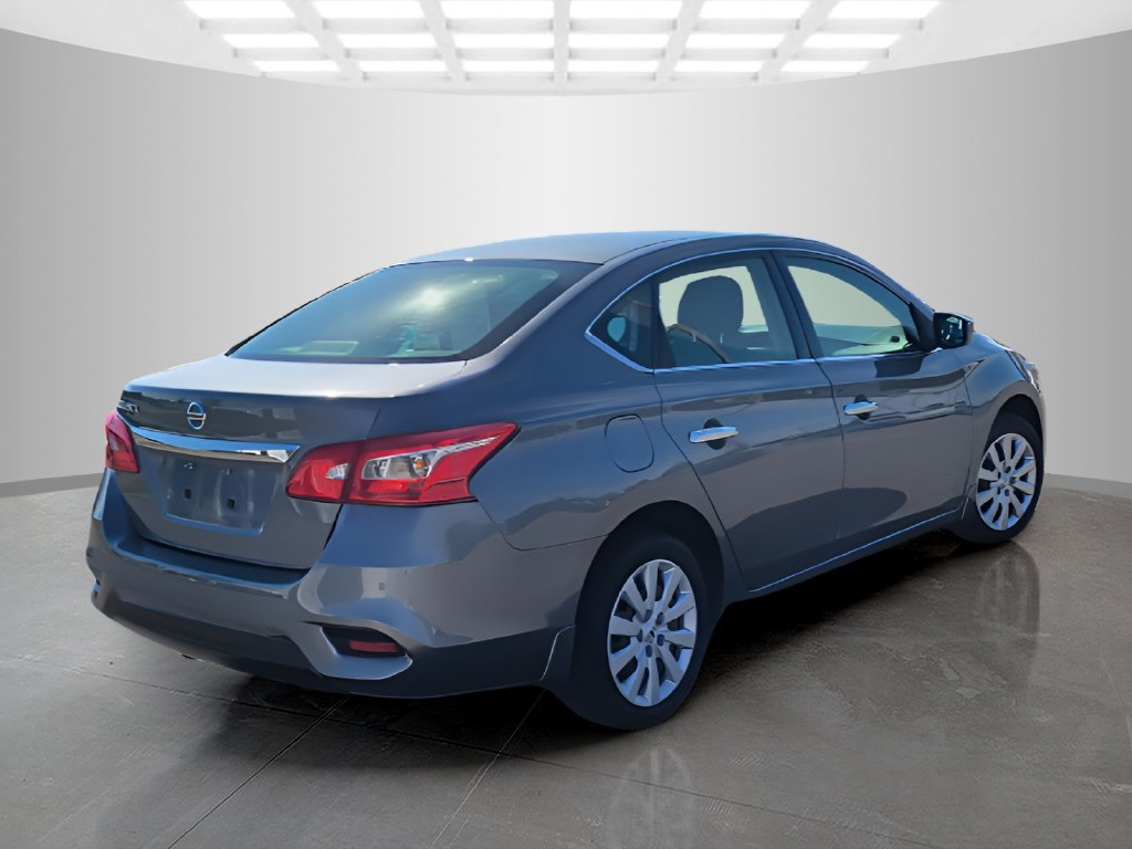 Used 2017 Nissan Sentra S FWD image 5