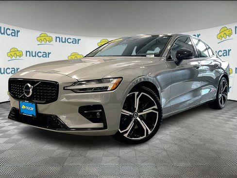 Used 2024 Volvo S60 B5 Ultimate w/ Climate Package image 3