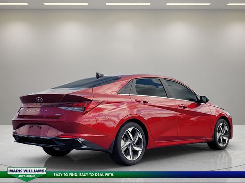 Used 2023 Hyundai Elantra Limited FWD image 4