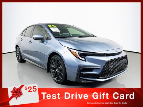Used 2025 Toyota Corolla SE image 1
