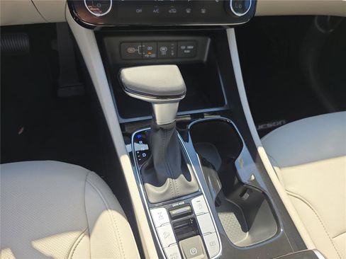 New 2026 Hyundai Tucson SEL image 18