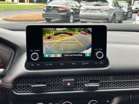 Certified 2025 Honda HR-V Sport image 27