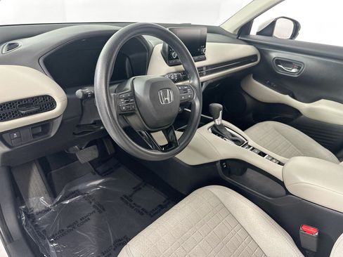Used 2024 Honda HR-V LX image 9