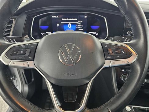 Used 2024 Volkswagen Jetta SE FWD image 22