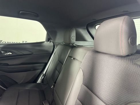 Used 2023 Chevrolet TrailBlazer RS image 24