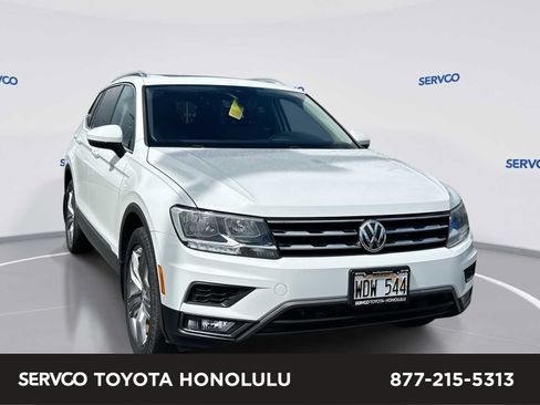 Used 2021 Volkswagen Tiguan SEL FWD image 1