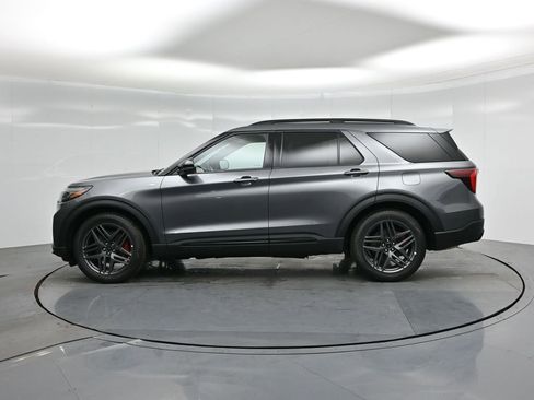 New 2026 Ford Explorer ST-Line w/ ST-Line Street Pack image 32