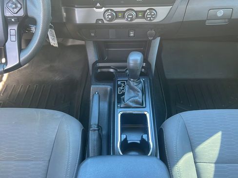 Used 2019 Toyota Tacoma SR RWD image 18