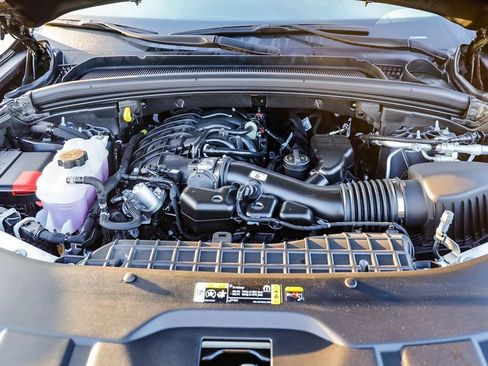 New 2025 Jeep Grand Cherokee Laredo X w/ Luxury Tech Group I image 28