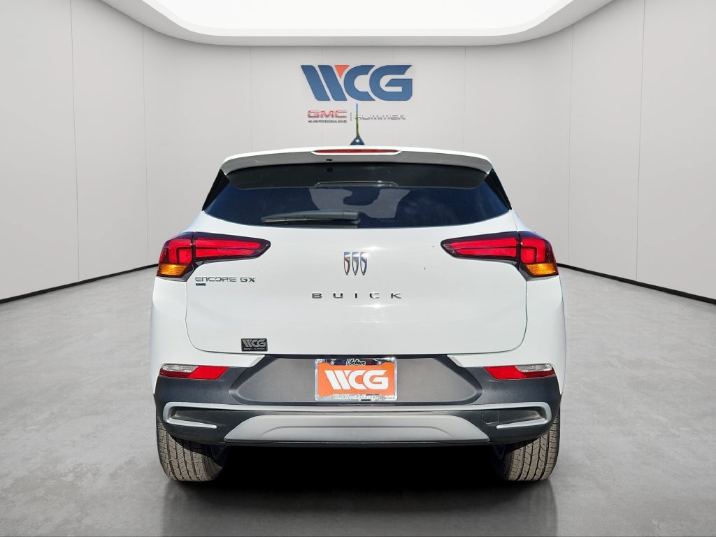 Used 2025 Buick Encore GX Preferred AWD/4WD image 4