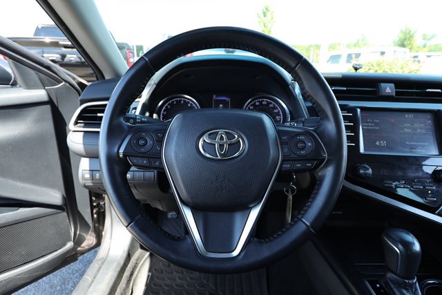 Used 2018 Toyota Camry SE FWD image 10