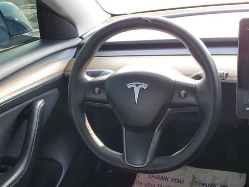 Used 2021 Tesla Model 3 Standard Range Plus image 30