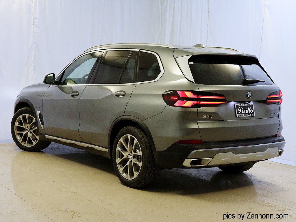 Used 2026 BMW X5 xDrive50e w/ Climate Comfort Package AWD/4WD image 9