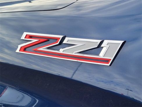 Used 2021 Chevrolet Silverado 1500 LT Trail Boss w/ Convenience Package II image 10