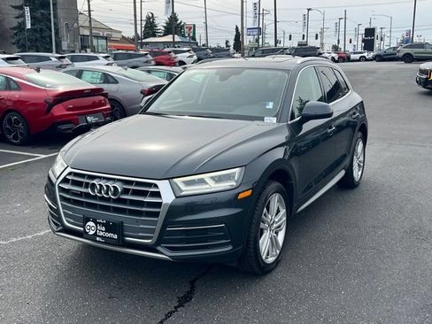 Used 2018 Audi Q5 2.0T Premium Plus w/ Premium Plus Package AWD/4WD image 3