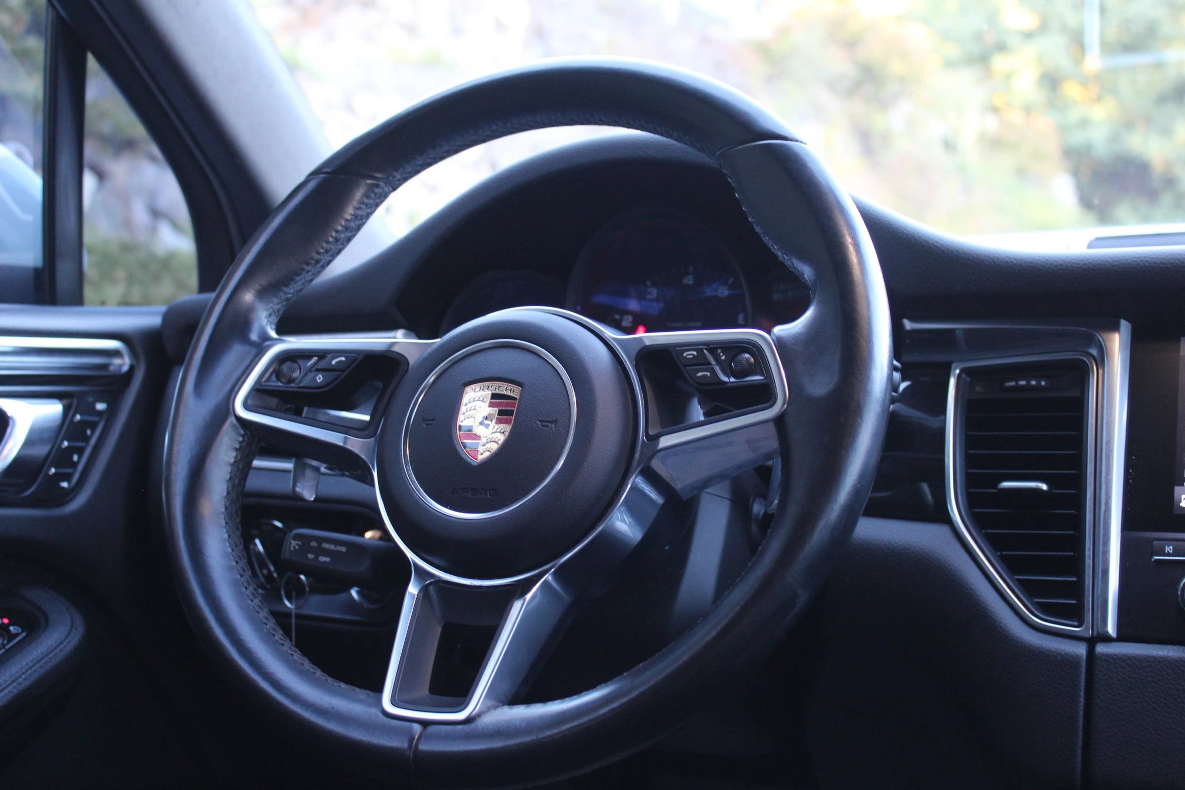 Used 2017 Porsche Macan AWD/4WD image 19