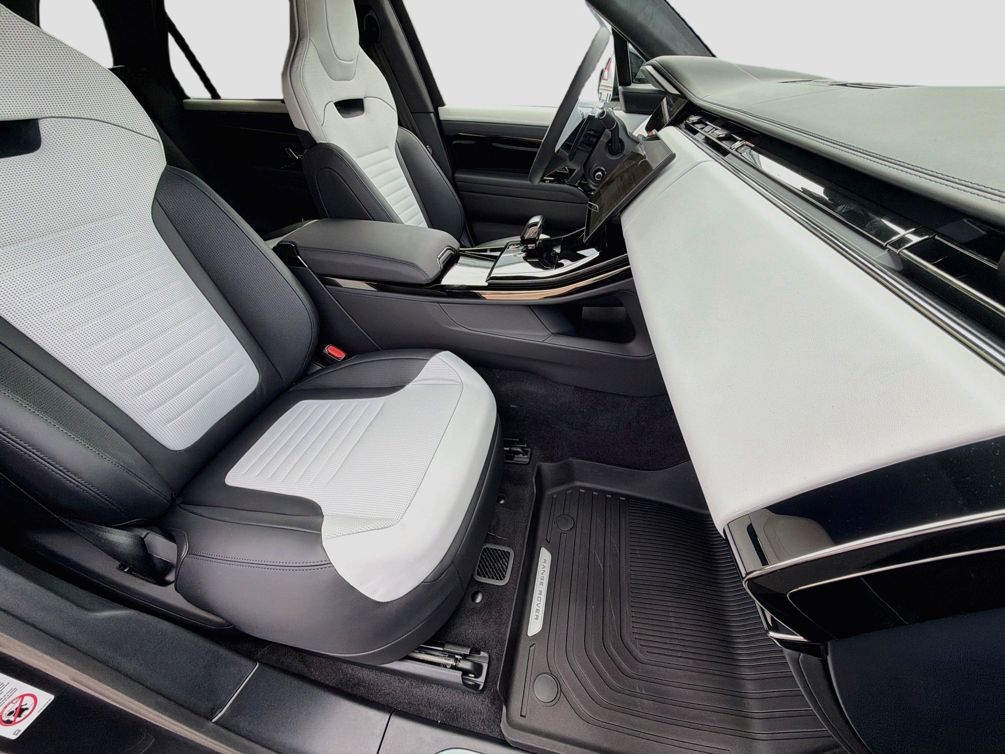 New 2027 Land Rover Range Rover Sport SV AWD/4WD image 15