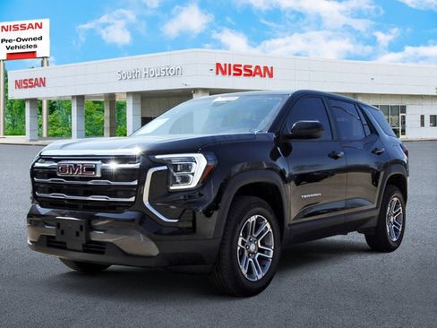 Used 2026 GMC Terrain Elevation w/ LPO, Floor Liner Package image 2