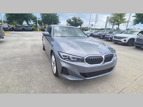 Used 2025 BMW 330i Sedan w/ Convenience Package RWD image 36