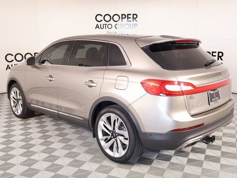 Used 2018 Lincoln MKX Reserve w/ Driver Assistance Package image 23