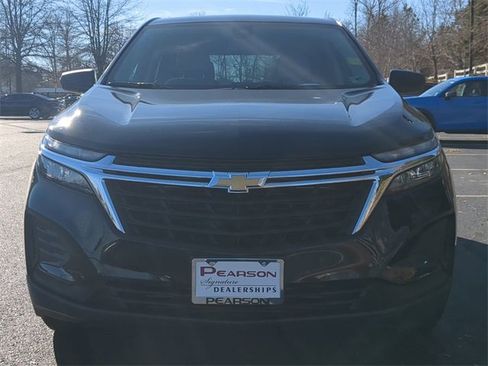 Used 2023 Chevrolet Equinox LS w/ LS Convenience Package image 8