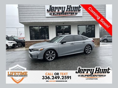 Used 2025 Honda Civic Sport image 1