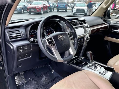 Used 2015 Toyota 4Runner Limited image 18
