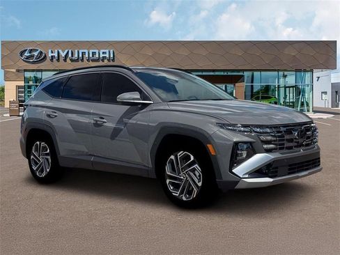 Used 2026 Hyundai Tucson Limited AWD/4WD image 10