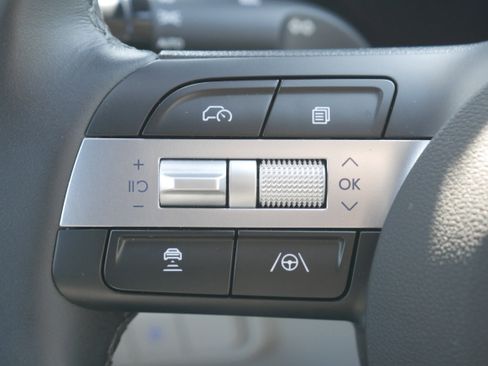 Certified 2025 Hyundai Tucson SEL image 26