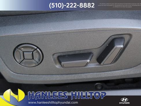 Used 2023 Audi Q3 2.0T Premium image 14