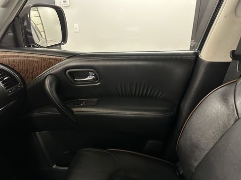 Used 2020 Nissan Armada SL w/ Premium Package image 60