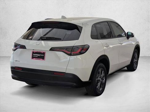 New 2026 Honda HR-V LX image 2