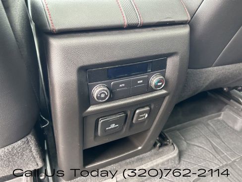 Certified 2023 Chevrolet Traverse RS w/ LPO, Floor Liner Package AWD/4WD image 36
