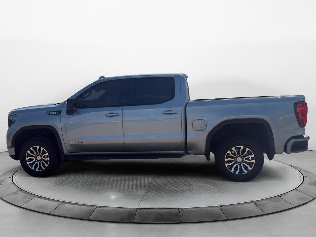 Used 2023 GMC Sierra 1500 AT4 w/ Technology Package AWD/4WD image 8