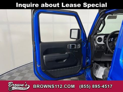 Used 2026 Jeep Wrangler Sport S image 15