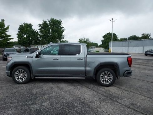 Used 2023 GMC Sierra 1500 Denali w/ Technology Package AWD/4WD image 4