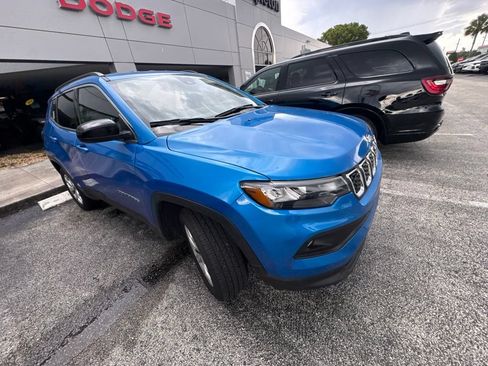 Used 2026 Jeep Compass Latitude AWD/4WD image 6