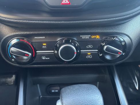 Used 2022 Kia Soul LX w/ Technology Package image 8