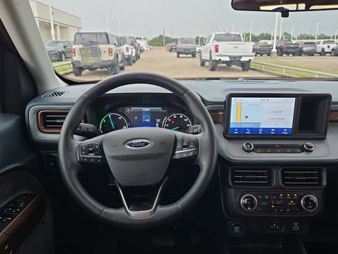 Used 2024 Ford Maverick Lariat FWD image 50