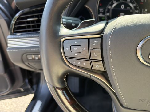 Used 2019 Lexus LS 500 w/ Interior Upgrade Package image 10