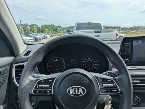 Used 2021 Kia Seltos LX AWD/4WD image 27