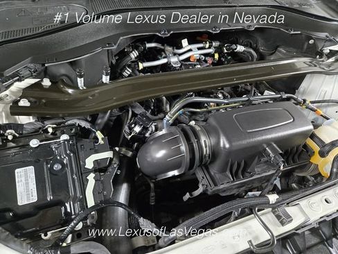 Used 2024 Ford Explorer Limited w/ Limited Technology Package AWD/4WD image 28
