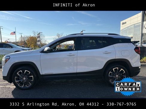 Used 2022 GMC Terrain SLT w/ LPO, Floor Liner Package image 10