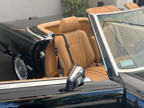 Used 1988 Mercedes-Benz 560 SL image 28
