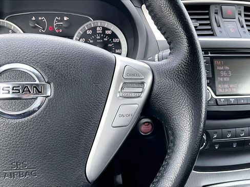 Used 2015 Nissan Sentra SR FWD image 24