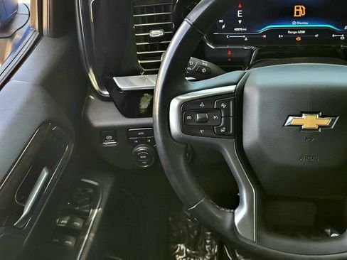 Used 2025 Chevrolet Silverado 1500 LT AWD/4WD image 12