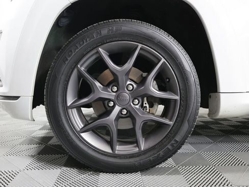 Used 2019 Jeep Grand Cherokee Limited X AWD/4WD image 9