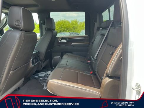 New 2026 GMC Sierra 2500 Denali w/ Denali Reserve Package AWD/4WD image 11