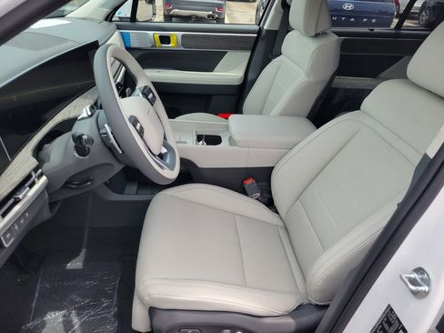 New 2025 Hyundai Santa Fe Calligraphy AWD/4WD image 10