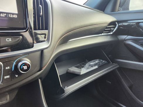 Used 2023 Chevrolet Traverse RS image 15